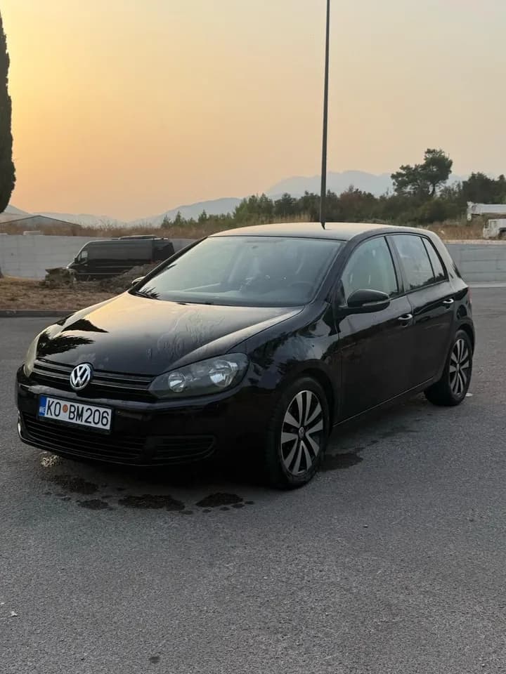 auto u dobro stanje , 2011, Kotor – polovni automobil na prodaju