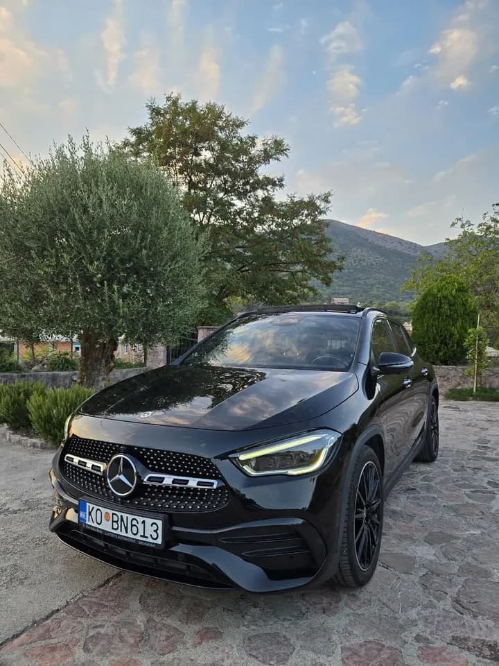 Prodajem GLA 250 4Matic, 2022, Tivat – polovni automobil na prodaju