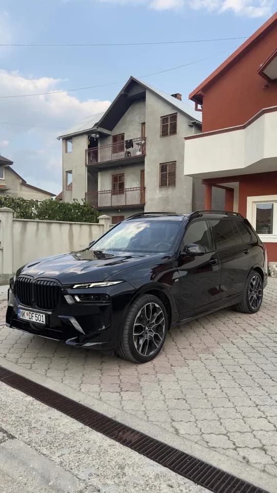 BMW X7 40d, 2022, Nikšić – polovni automobil na prodaju
